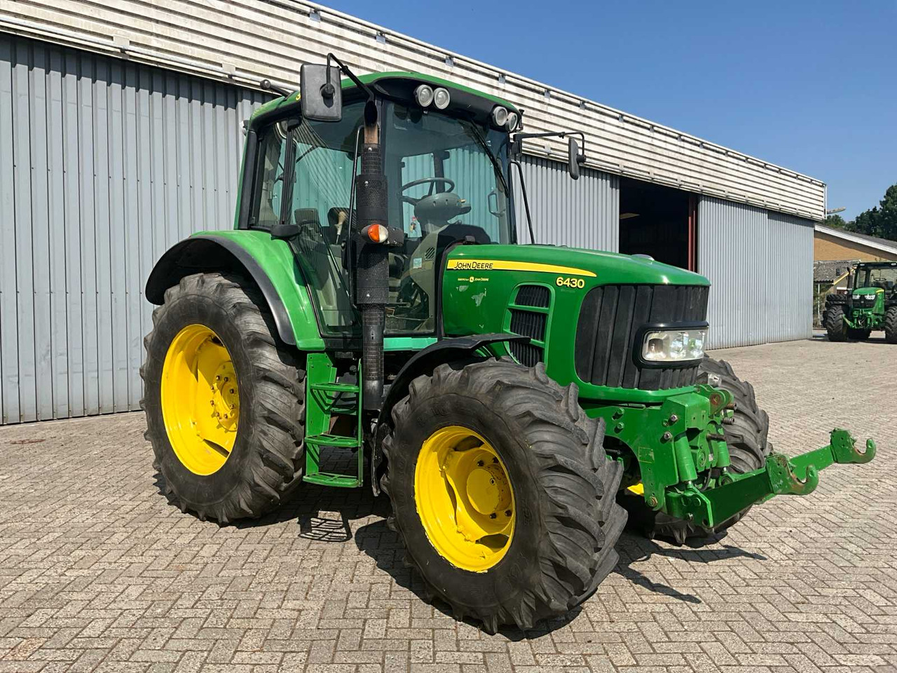 John Deere 6430 Premium - Farm tractor: picture 2 John Deere 6430 Premium - Farm tractor: picture 2
