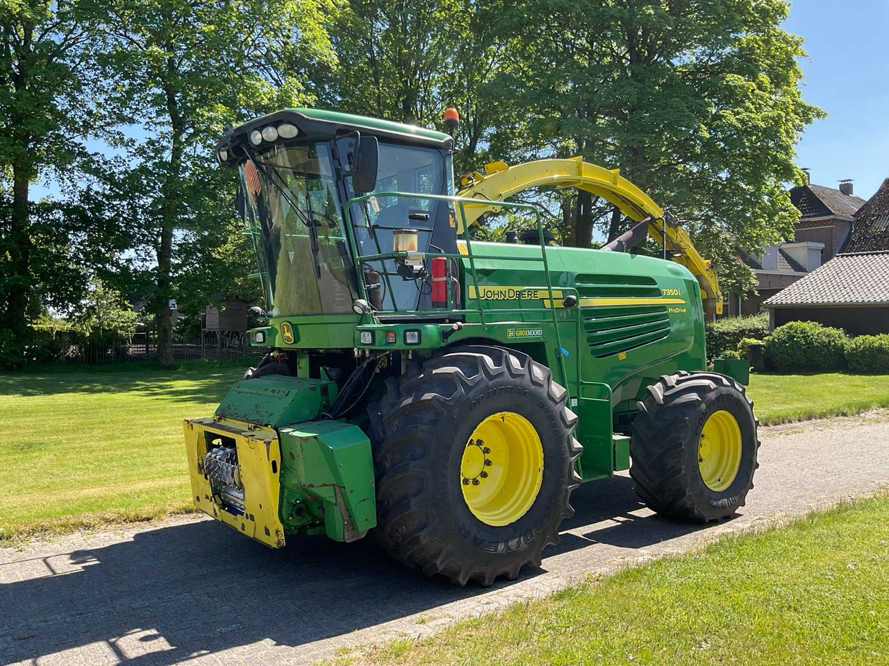 John Deere 7350i ProDrive - Forage harvester: picture 1 John Deere 7350i ProDrive - Forage harvester: picture 1