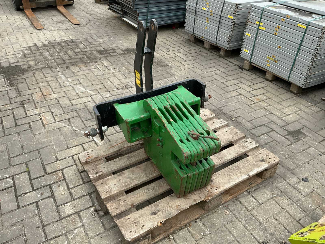 John Deere - Farm tractor: picture 2 John Deere - Farm tractor: picture 2