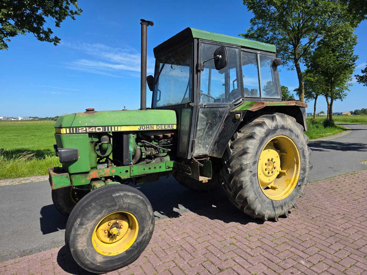 John deere 2140 - Farm tractor: picture 5 John deere 2140 - Farm tractor: picture 5