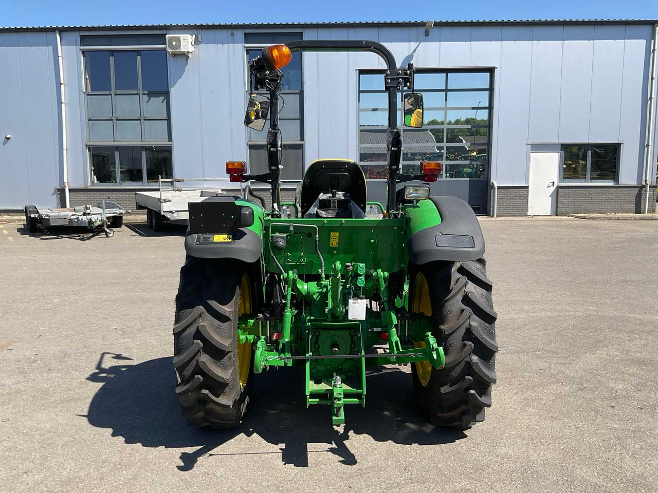 John deere 5050E - Farm tractor: picture 4 John deere 5050E - Farm tractor: picture 4