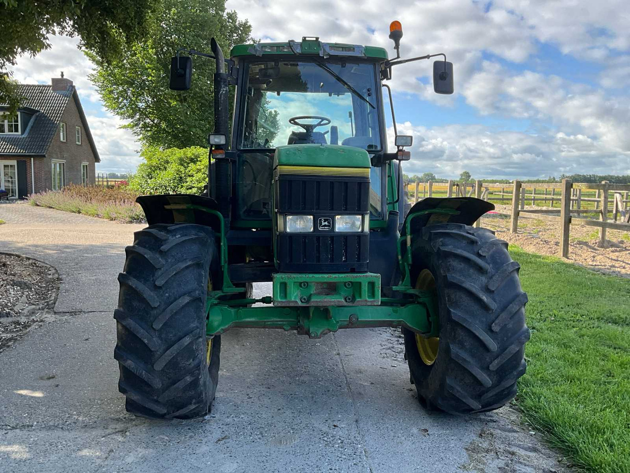 John deere 6800 - Farm tractor: picture 3 John deere 6800 - Farm tractor: picture 3