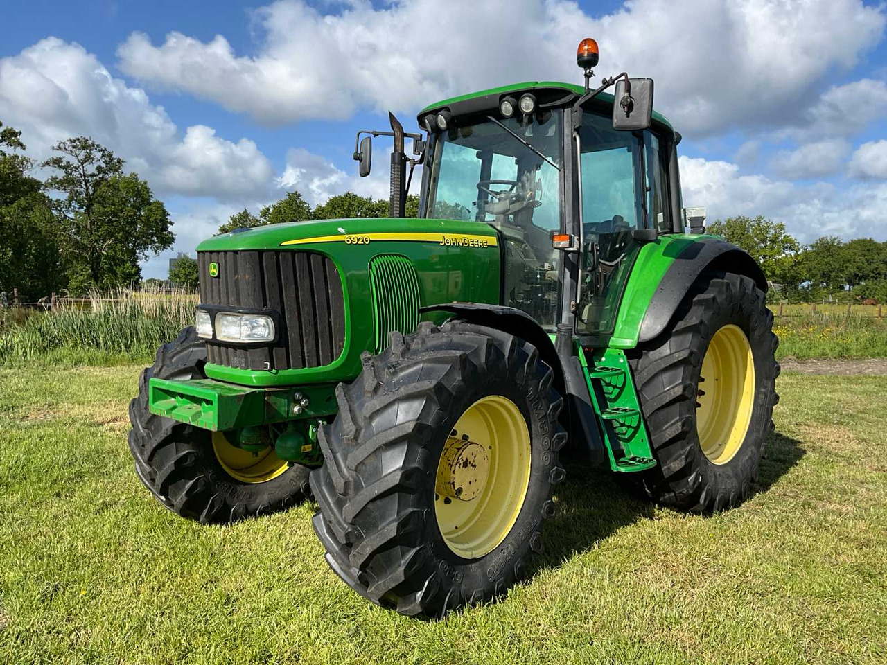 John deere 6920 AS - Farm tractor: picture 2 John deere 6920 AS - Farm tractor: picture 2