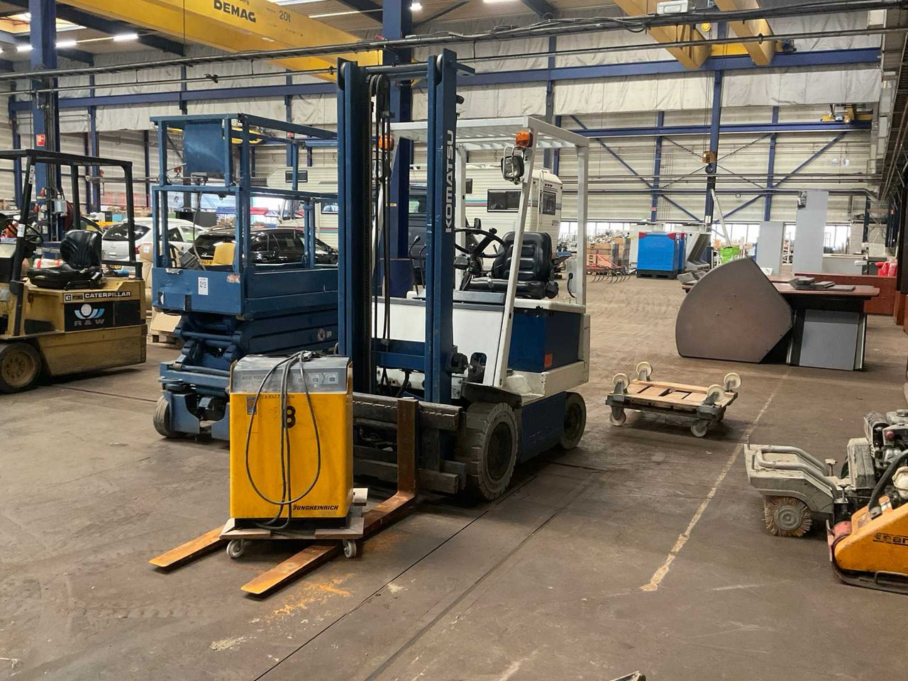 KOMATSU FORKLIFT - Forklift: picture 2 KOMATSU FORKLIFT - Forklift: picture 2