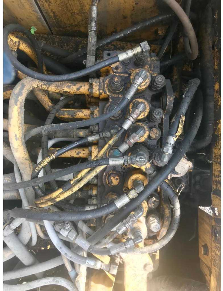 KOMATSU - Crawler excavator: picture 5 KOMATSU - Crawler excavator: picture 5