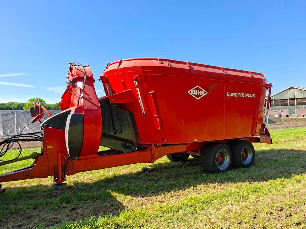 KUHN Euromix Plus 2370 - Forage mixer wagon: picture 1 KUHN Euromix Plus 2370 - Forage mixer wagon: picture 1