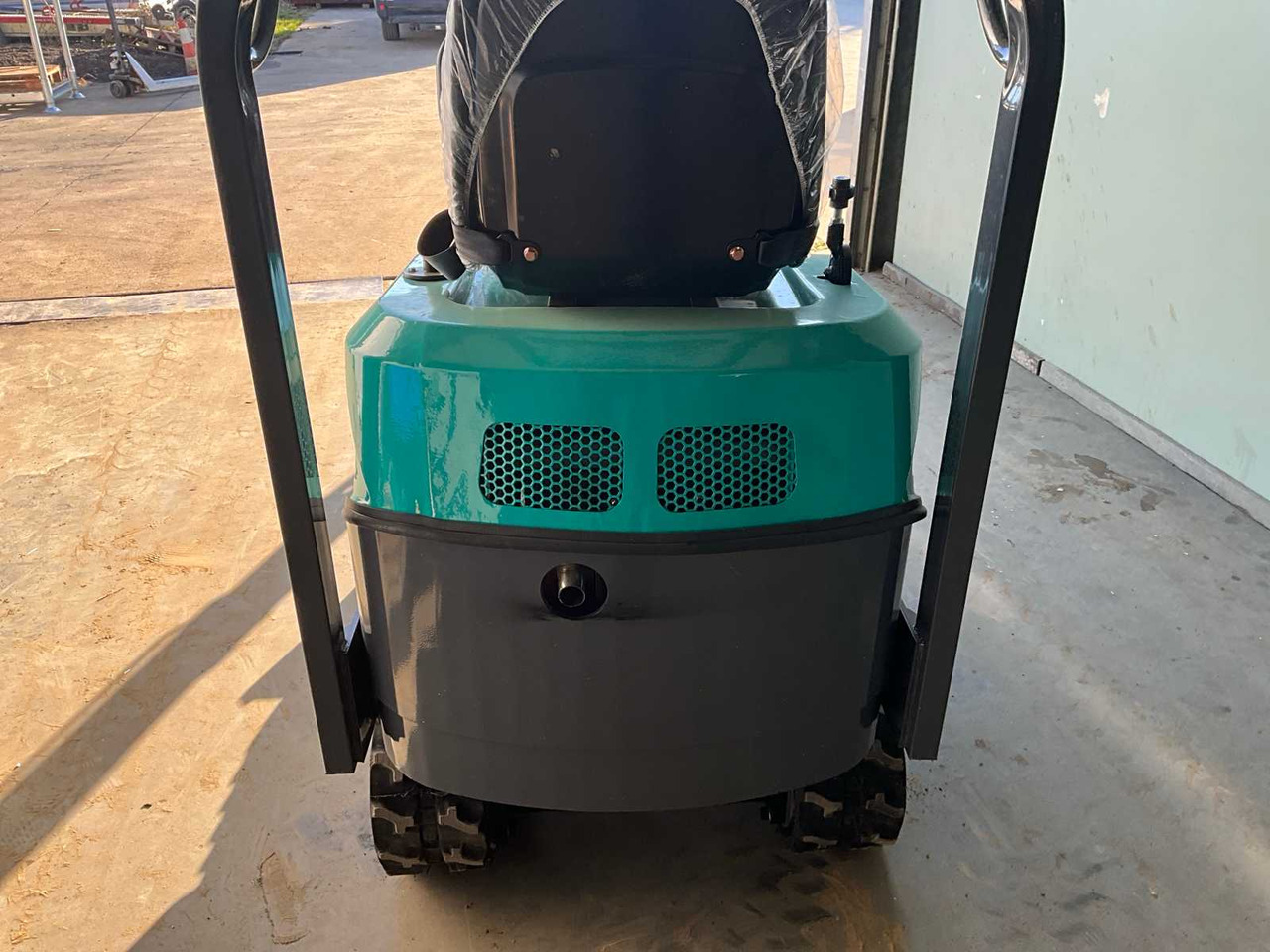 Katco Q13 Power + - Mini excavator: picture 5 Katco Q13 Power + - Mini excavator: picture 5