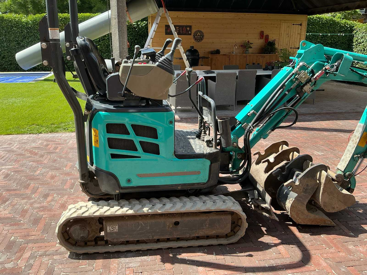 Kobelco SK10SR-2 - Mini excavator: picture 5 Kobelco SK10SR-2 - Mini excavator: picture 5