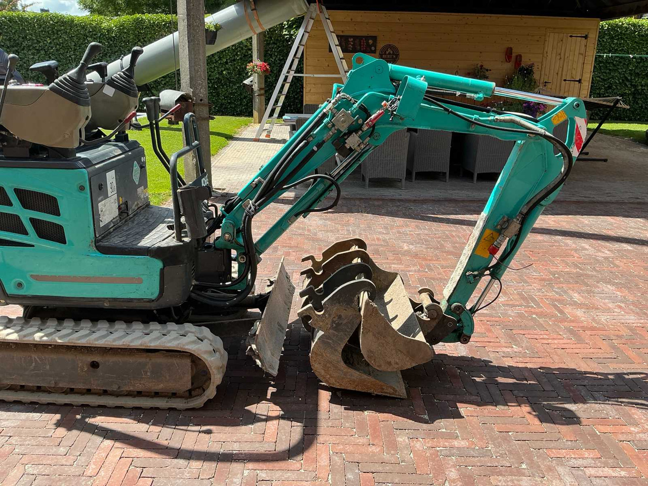 Kobelco SK10SR-2 - Mini excavator: picture 4 Kobelco SK10SR-2 - Mini excavator: picture 4