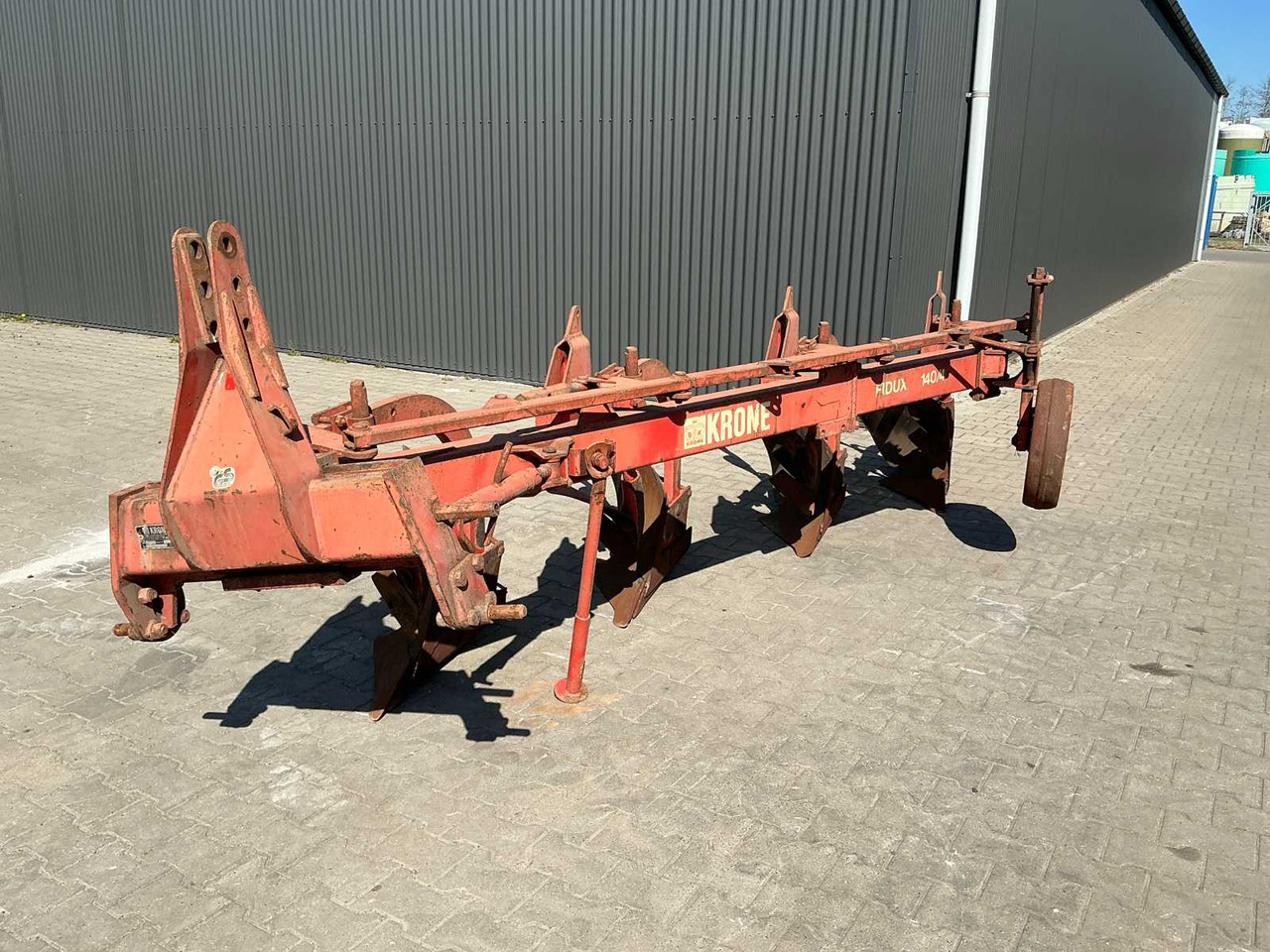 Krone Fidux 140/4 - Plow: picture 1 Krone Fidux 140/4 - Plow: picture 1