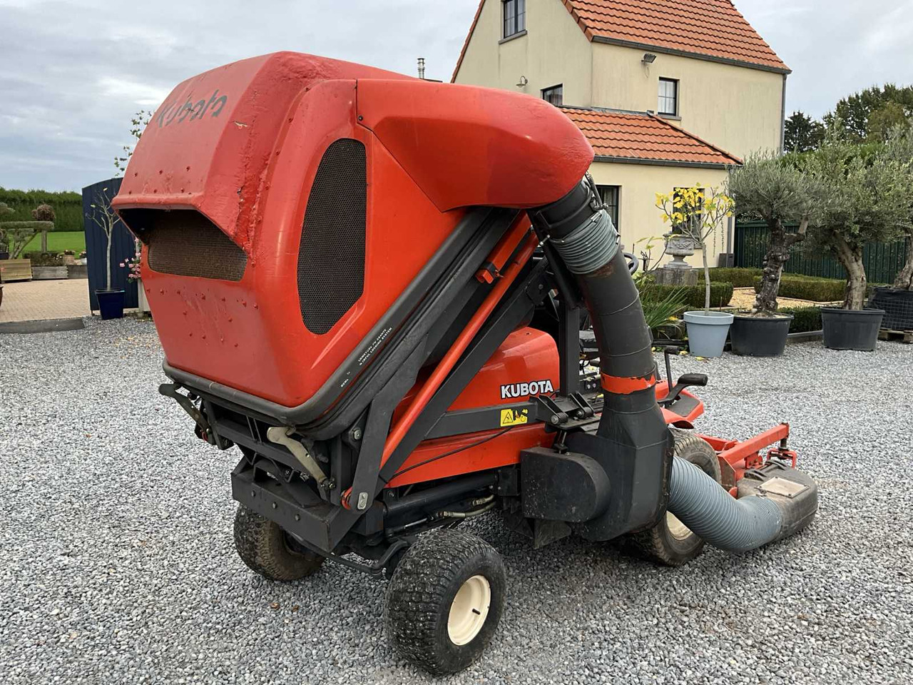 Kubota F3560 - Garden mower: picture 5 Kubota F3560 - Garden mower: picture 5