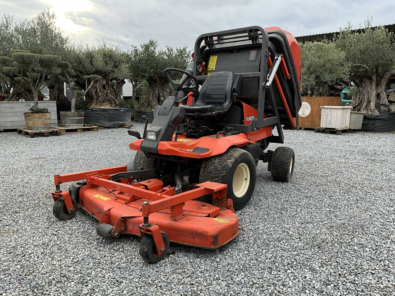 Kubota F3560 - Garden mower: picture 1 Kubota F3560 - Garden mower: picture 1