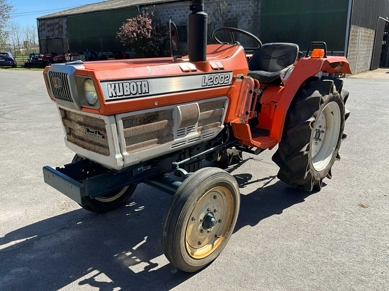 Kubota L2002 - Compact tractor: picture 1 Kubota L2002 - Compact tractor: picture 1