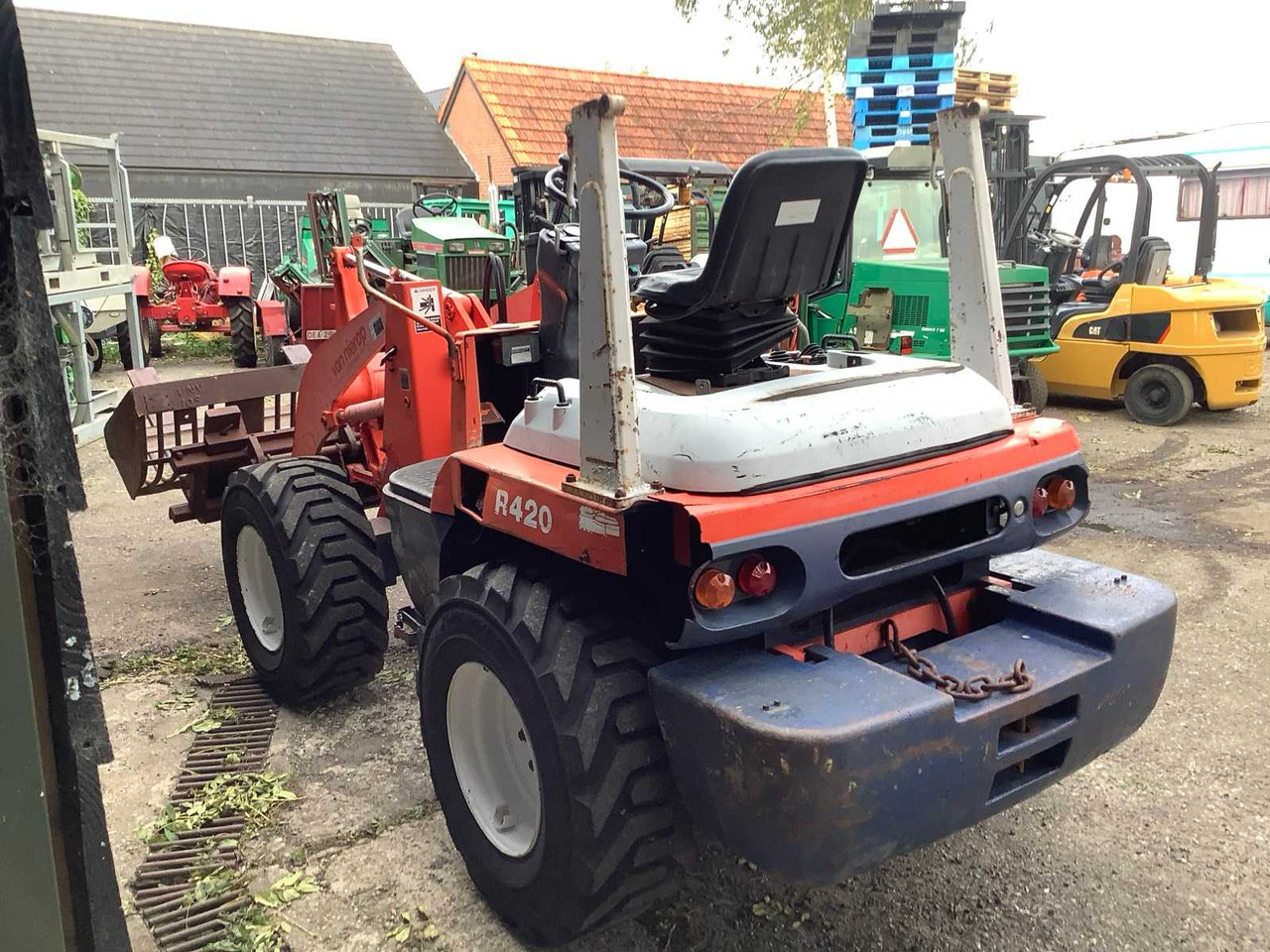 Kubota R420 - Wheel loader: picture 4 Kubota R420 - Wheel loader: picture 4