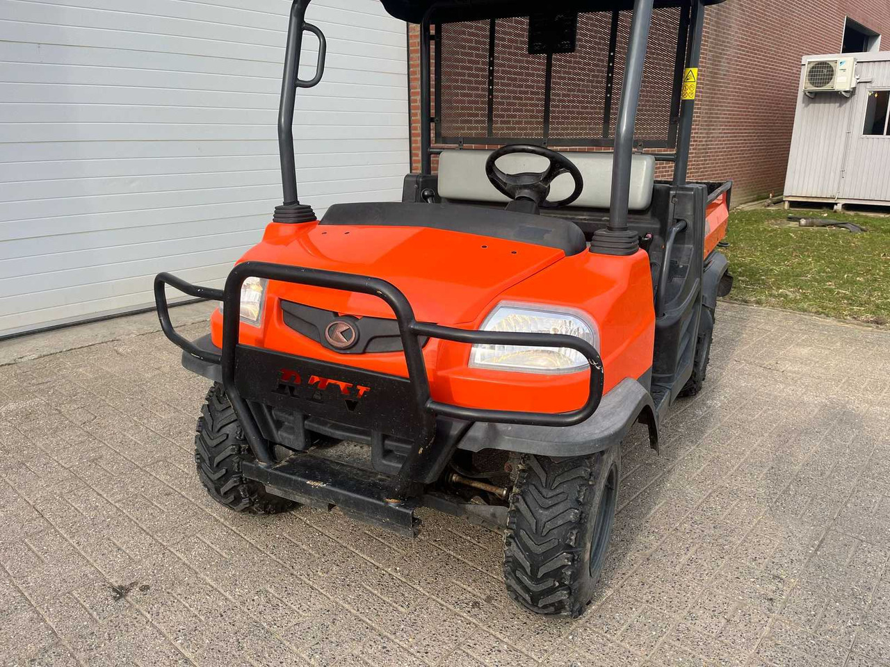 Kubota RTV900 - Farm trailer: picture 5 Kubota RTV900 - Farm trailer: picture 5