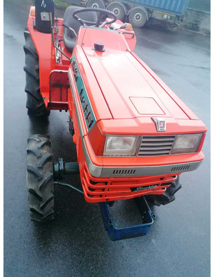 Kubota Sunshine L1-225 - Compact tractor: picture 2 Kubota Sunshine L1-225 - Compact tractor: picture 2