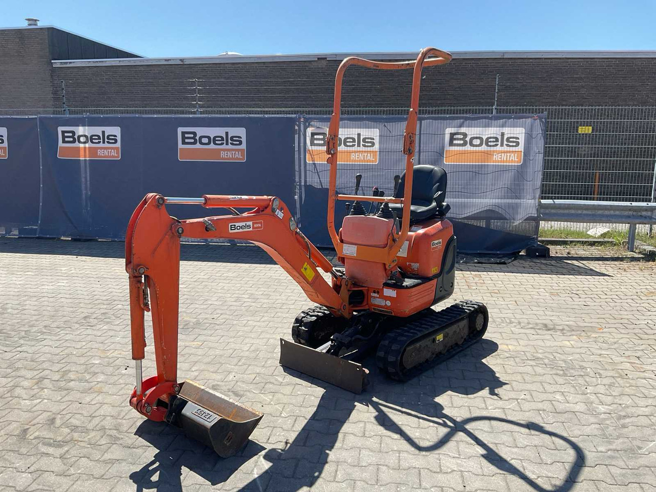 Kubota U10-3 - Mini excavator: picture 1 Kubota U10-3 - Mini excavator: picture 1
