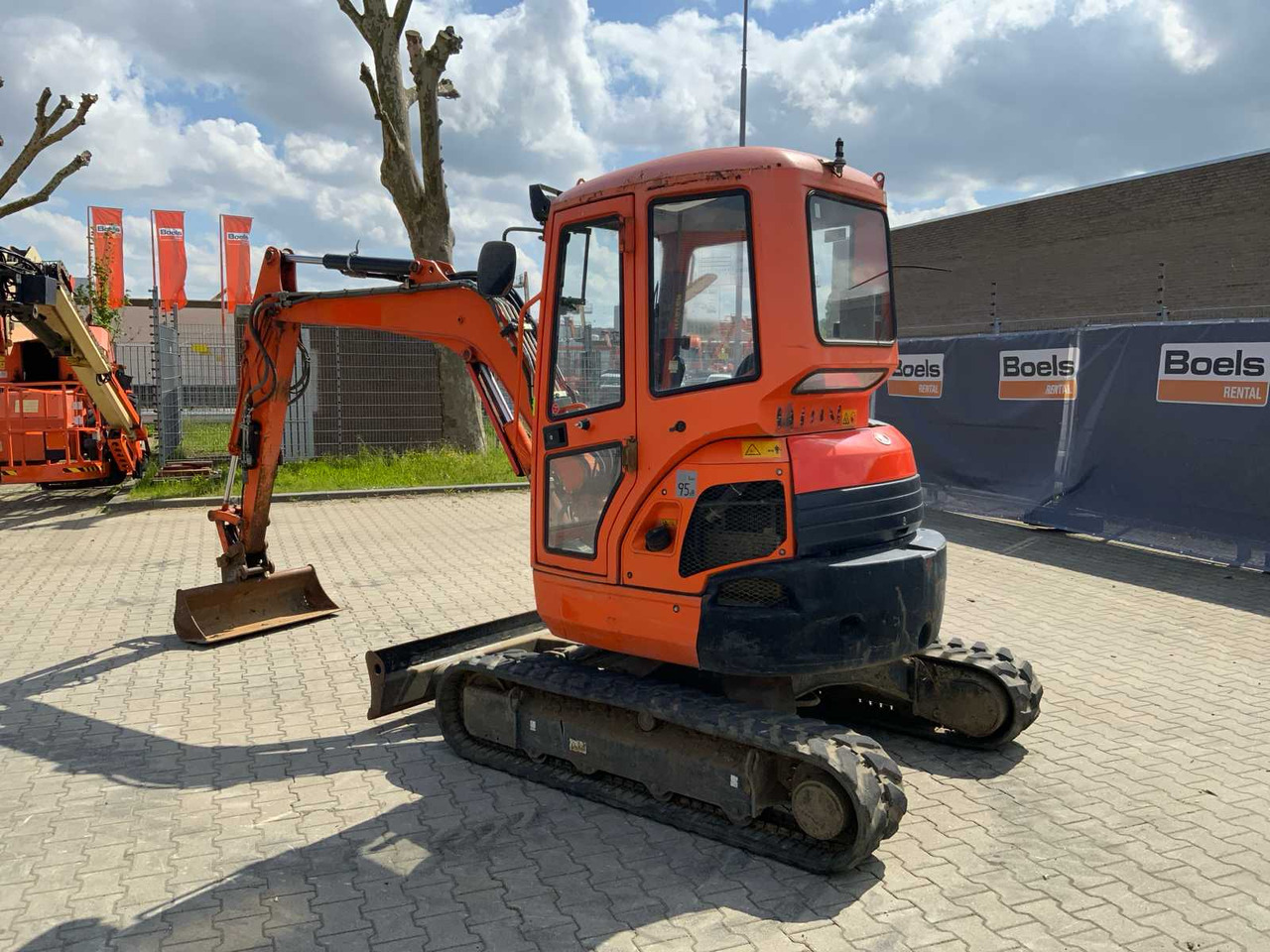 Kubota U35-3A3 - Mini excavator: picture 4 Kubota U35-3A3 - Mini excavator: picture 4