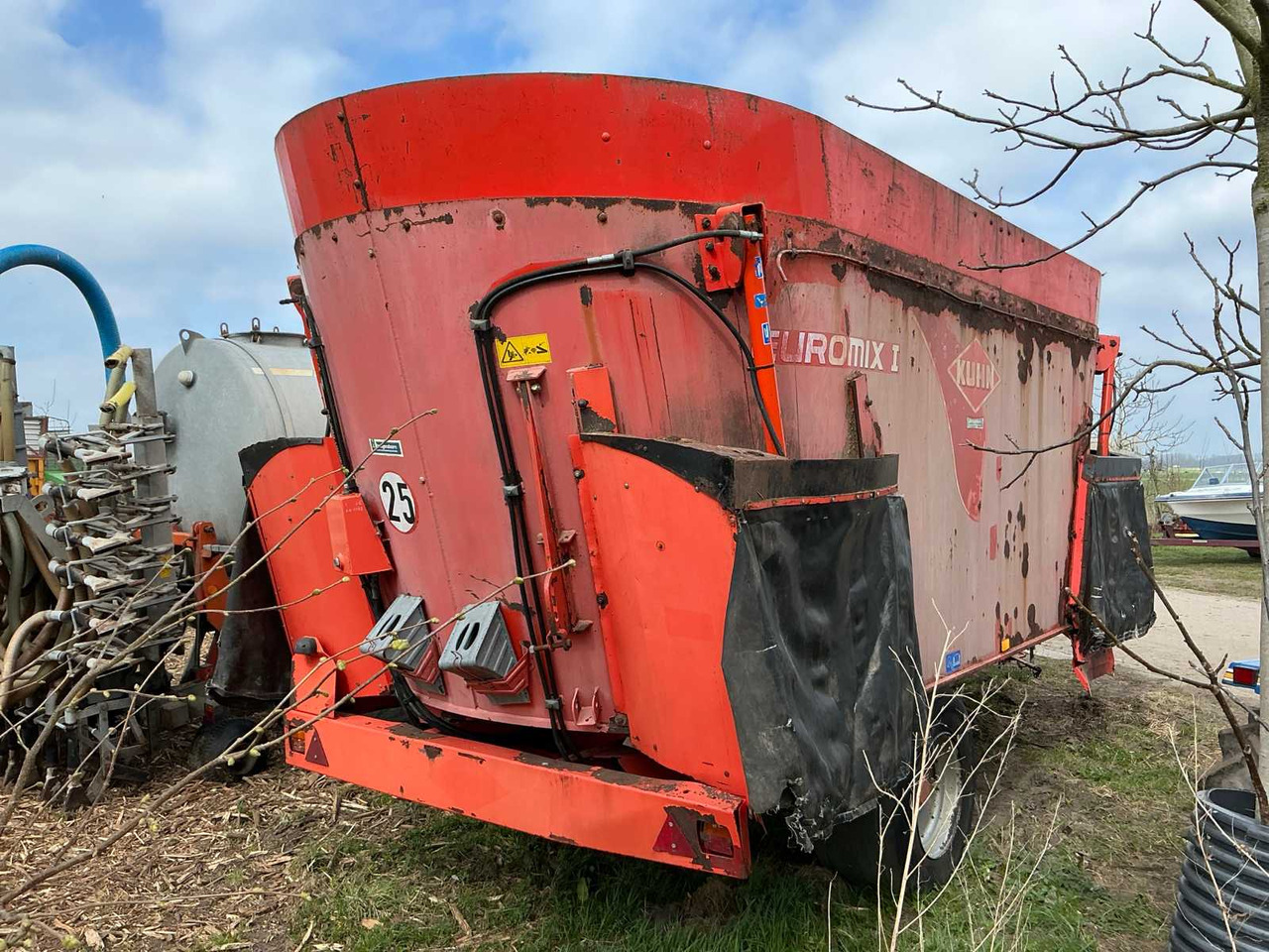 Kuhn EUV270 - Forage mixer wagon: picture 3 Kuhn EUV270 - Forage mixer wagon: picture 3