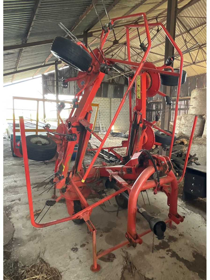 Kuhn GF5902 - Haulm topper: picture 2 Kuhn GF5902 - Haulm topper: picture 2