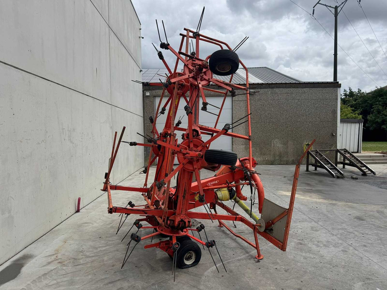 Kuhn GF640 - Hay and forage equipment: picture 4 Kuhn GF640 - Hay and forage equipment: picture 4