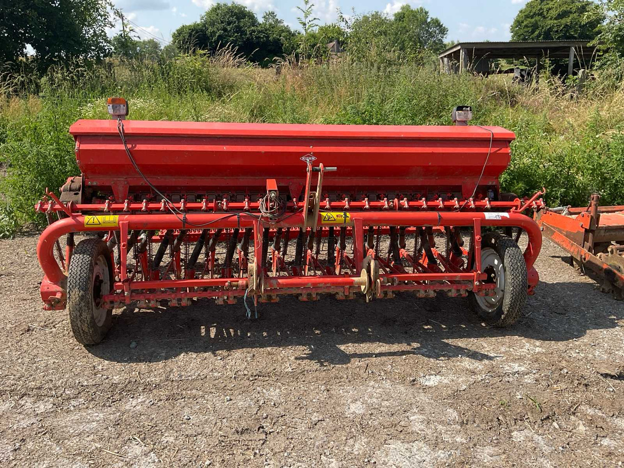 Kuhn K1353 - Sowing equipment: picture 2 Kuhn K1353 - Sowing equipment: picture 2
