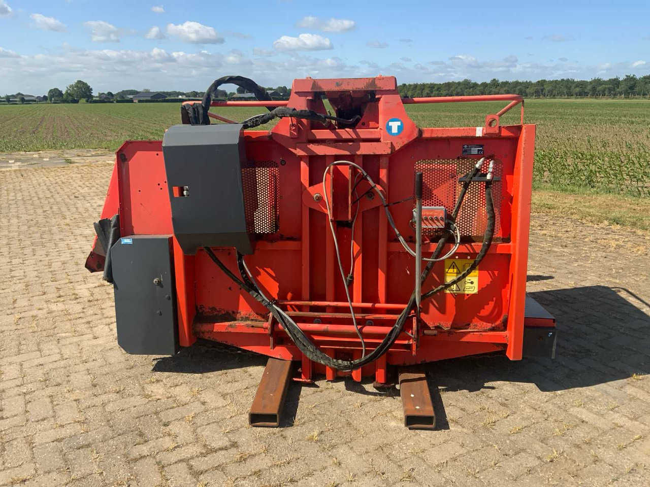 Kuhn Polytrok PK2050 - Livestock equipment: picture 3 Kuhn Polytrok PK2050 - Livestock equipment: picture 3