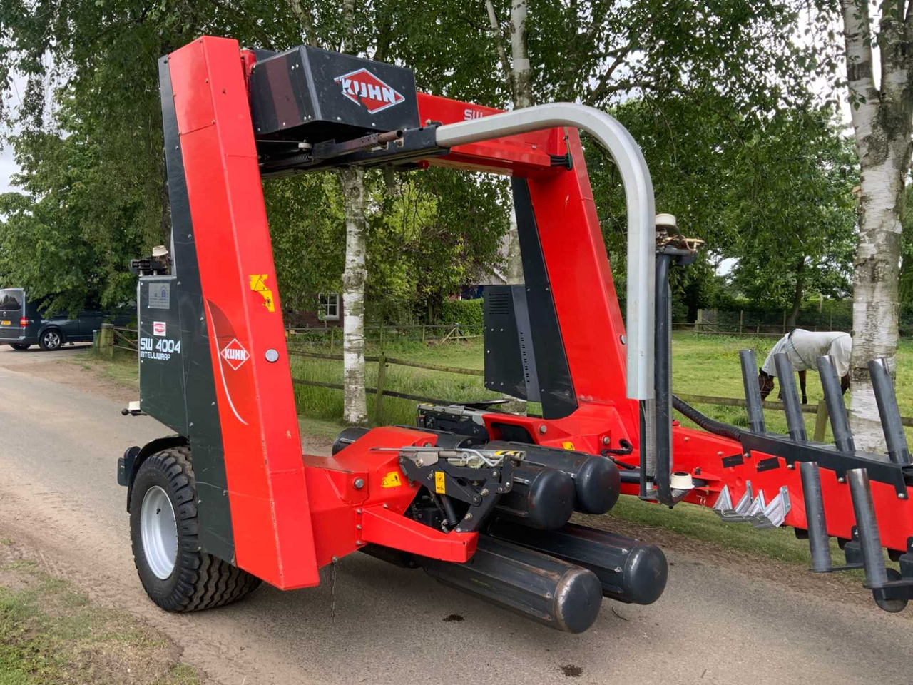 Kuhn SW 4004 intelliwrap - Bale wrapper: picture 3 Kuhn SW 4004 intelliwrap - Bale wrapper: picture 3
