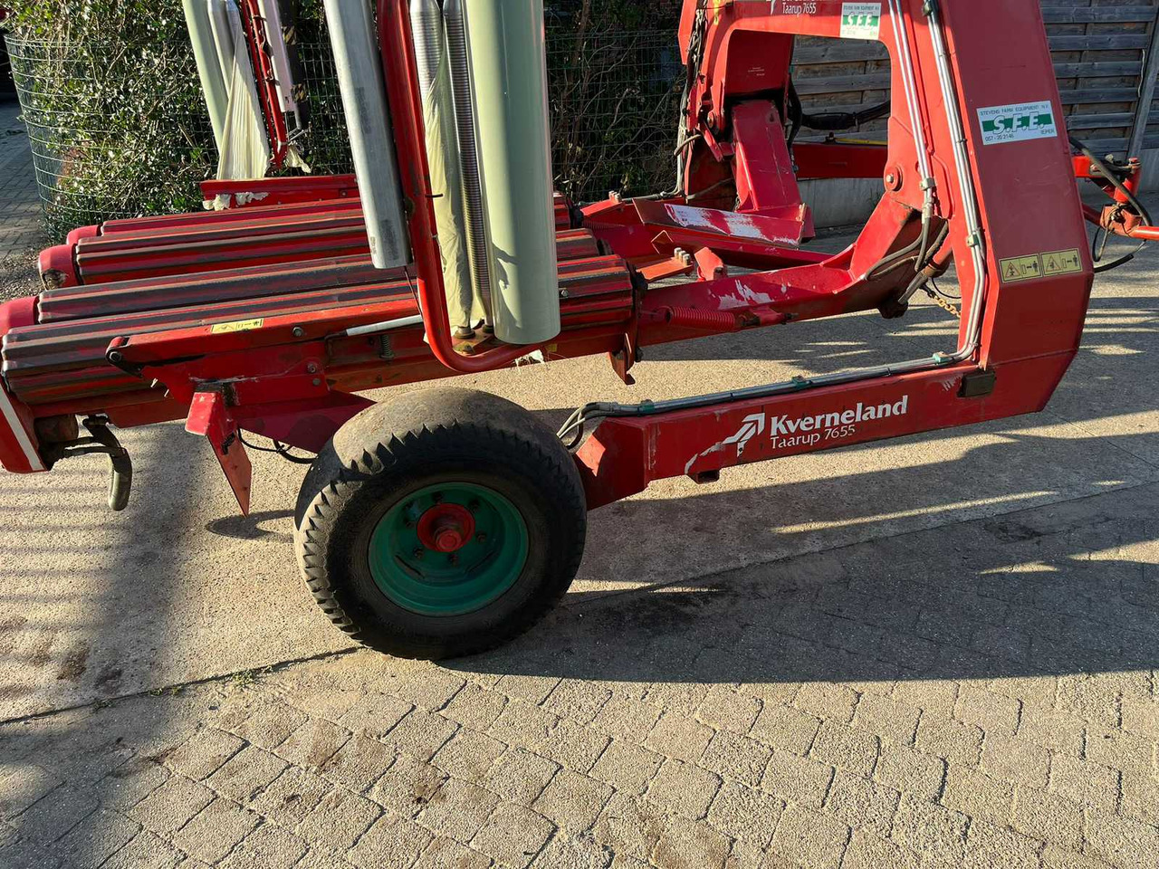 Kverneland Taarup 7566 - Bale wrapper: picture 3 Kverneland Taarup 7566 - Bale wrapper: picture 3