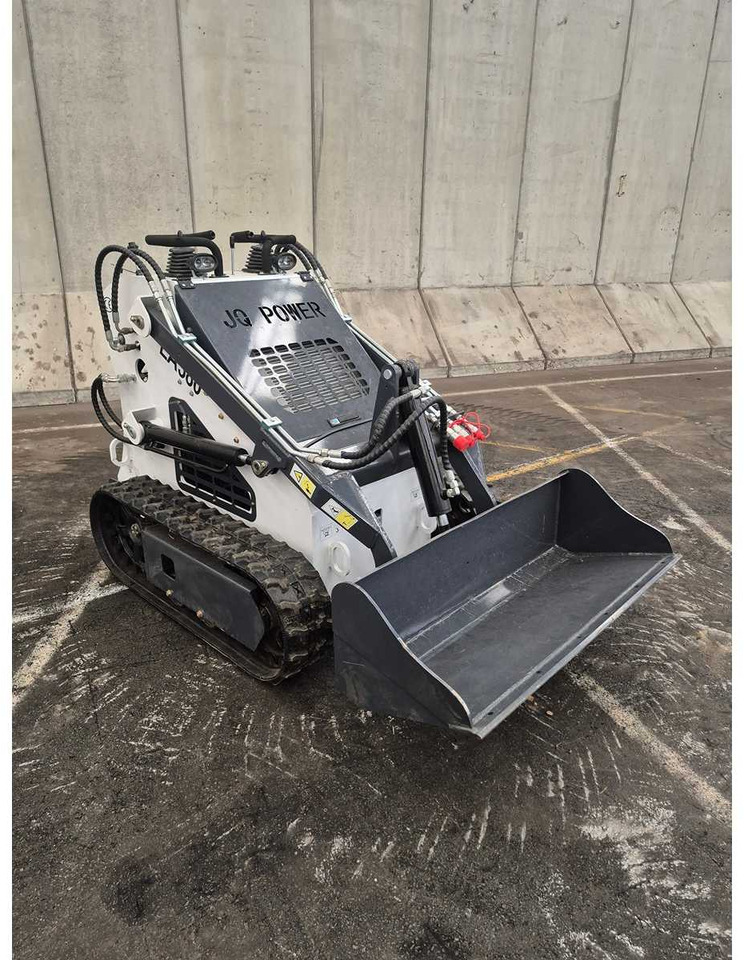 Compact track loader LADYS - 2025 - LA380 - SKID STEER LOADER: picture 6 Compact track loader LADYS - 2025 - LA380 - SKID STEER LOADER: picture 6