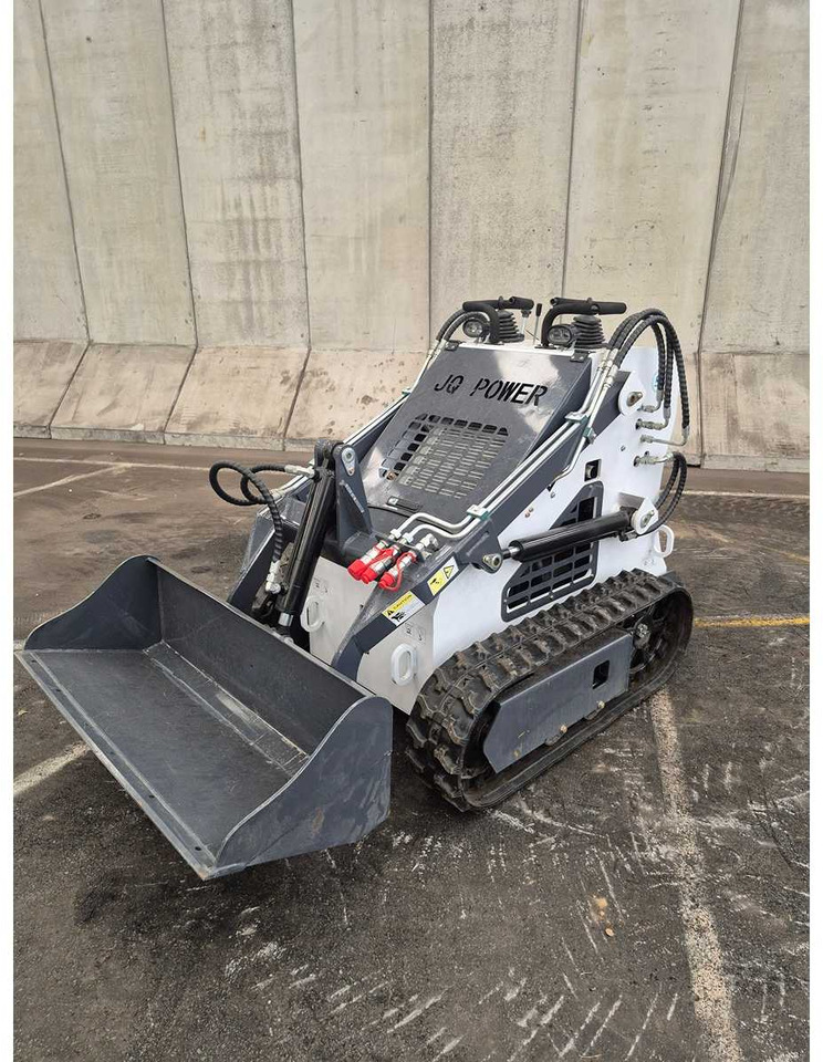 Compact track loader LADYS - 2025 - LA380 - SKID STEER LOADER: picture 7 Compact track loader LADYS - 2025 - LA380 - SKID STEER LOADER: picture 7