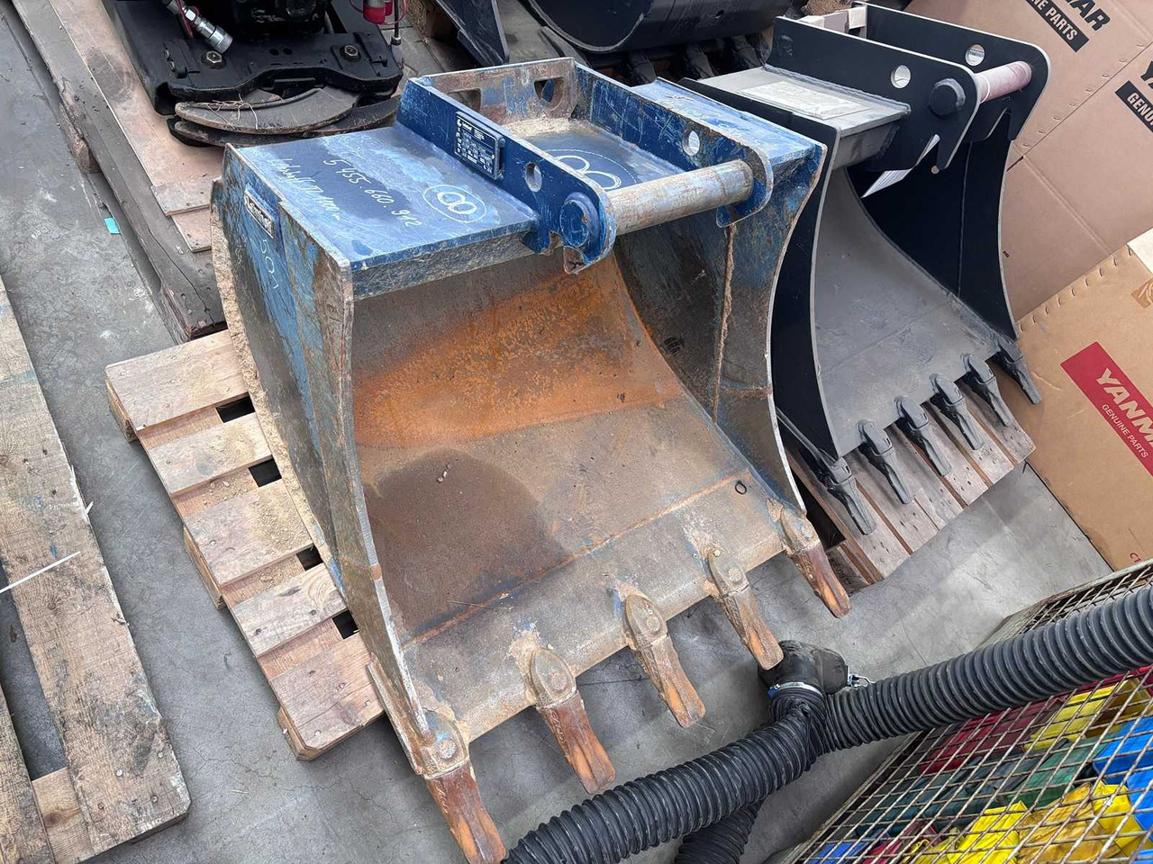 LEHNHOFF - CTL10 - 2016 - LOW SPOON 1000 MM WIDE, SW MS08 - Wheel loader: picture 2 LEHNHOFF - CTL10 - 2016 - LOW SPOON 1000 MM WIDE, SW MS08 - Wheel loader: picture 2