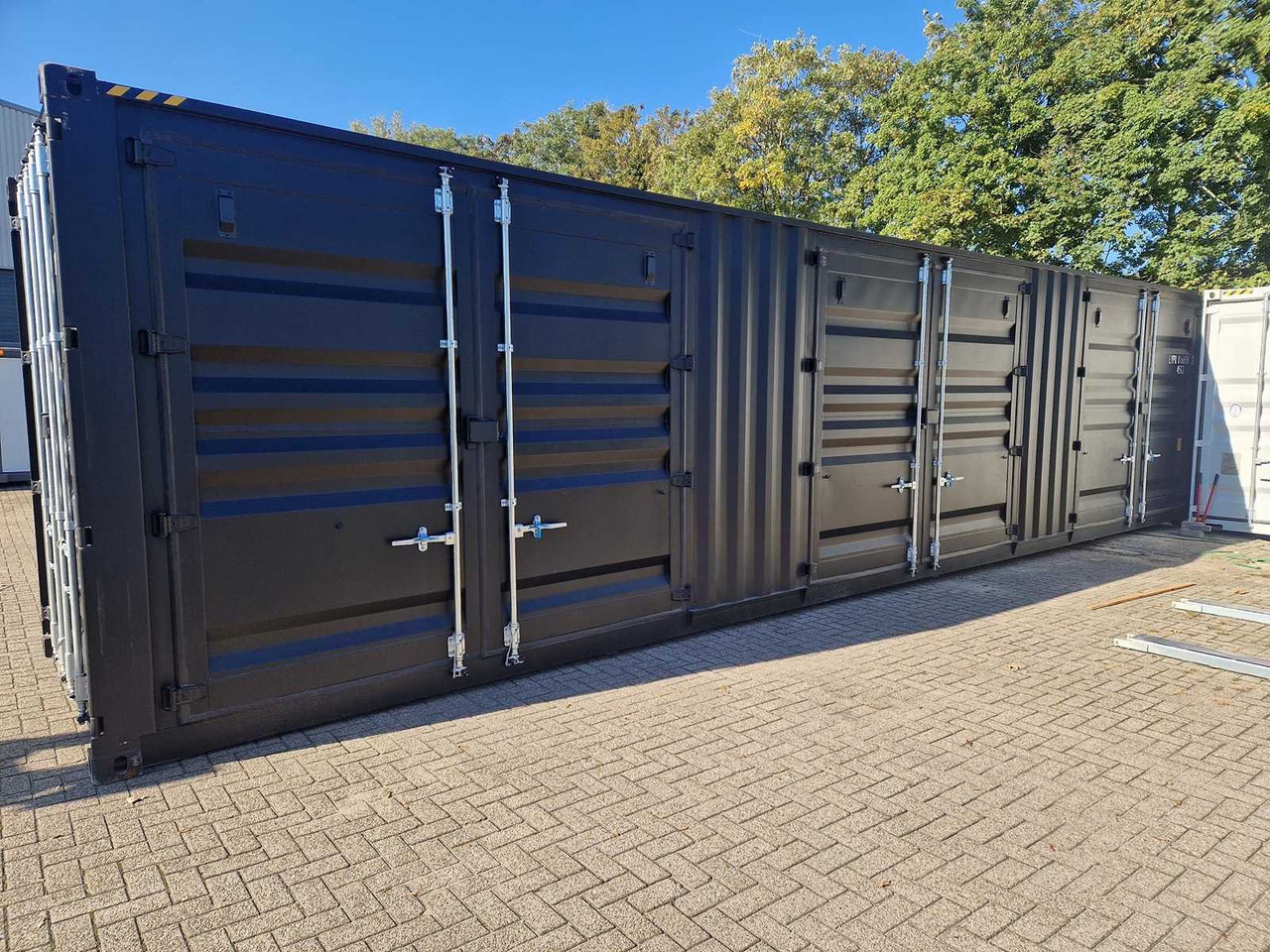LYPU 40ft high cube zeecontainer met zijdeuren - Shipping container: picture 3 LYPU 40ft high cube zeecontainer met zijdeuren - Shipping container: picture 3
