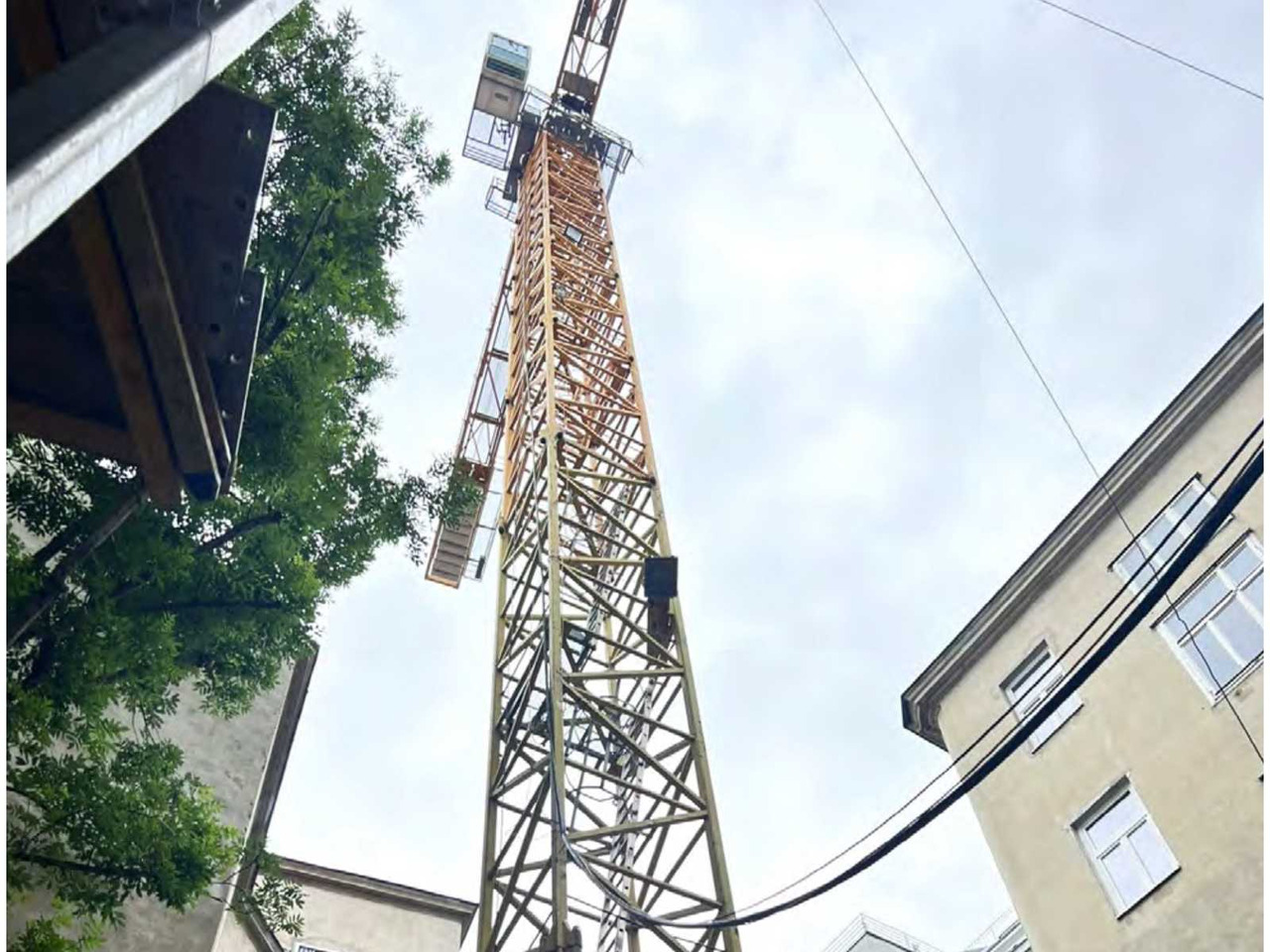 Liebherr 110 EC-B 6 FR.tronic - Tower crane: picture 1 Liebherr 110 EC-B 6 FR.tronic - Tower crane: picture 1