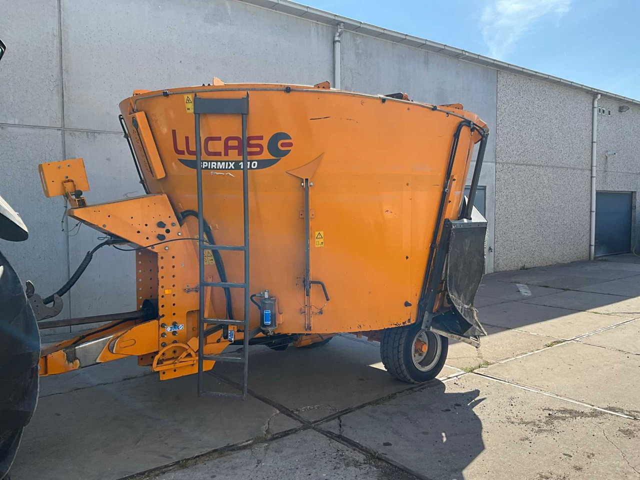 Lucas G Spirmix 110 - Forage mixer wagon: picture 1 Lucas G Spirmix 110 - Forage mixer wagon: picture 1