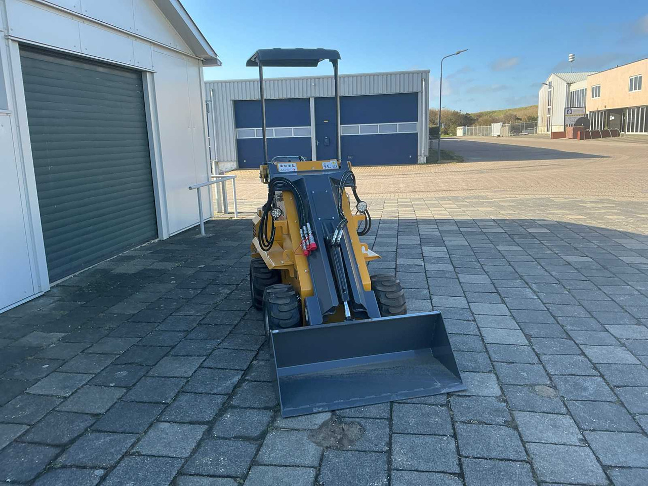 MMS MS80 - Skid steer loader: picture 3 MMS MS80 - Skid steer loader: picture 3