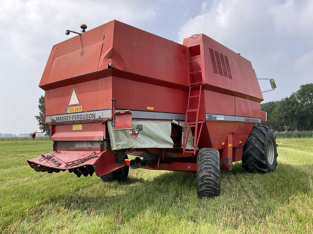 Massey Ferguson 38 RS - Combine harvester: picture 3 Massey Ferguson 38 RS - Combine harvester: picture 3