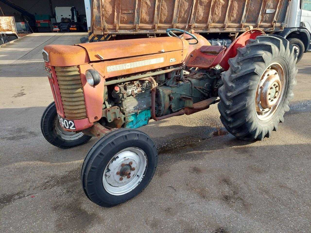 Massey Ferguson 65 - Farm tractor: picture 1 Massey Ferguson 65 - Farm tractor: picture 1