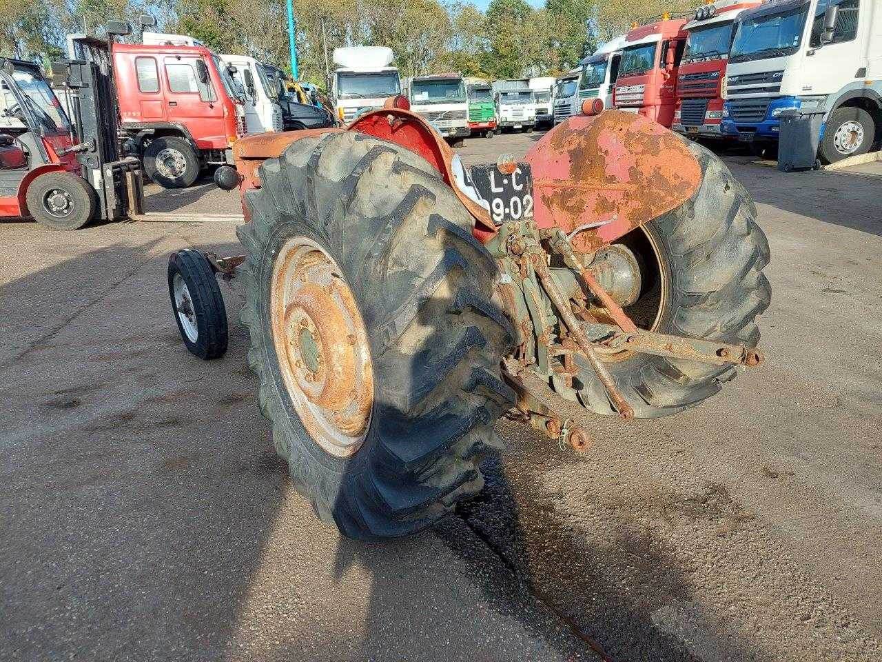 Massey Ferguson 65 - Farm tractor: picture 4 Massey Ferguson 65 - Farm tractor: picture 4