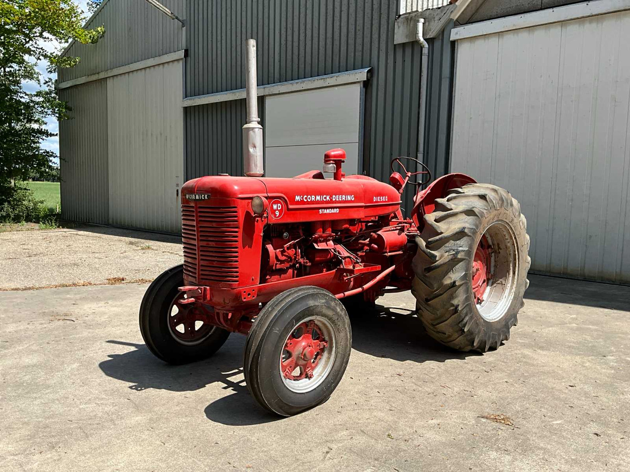 Mc cormick deering WD-9 - Farm tractor: picture 1 Mc cormick deering WD-9 - Farm tractor: picture 1
