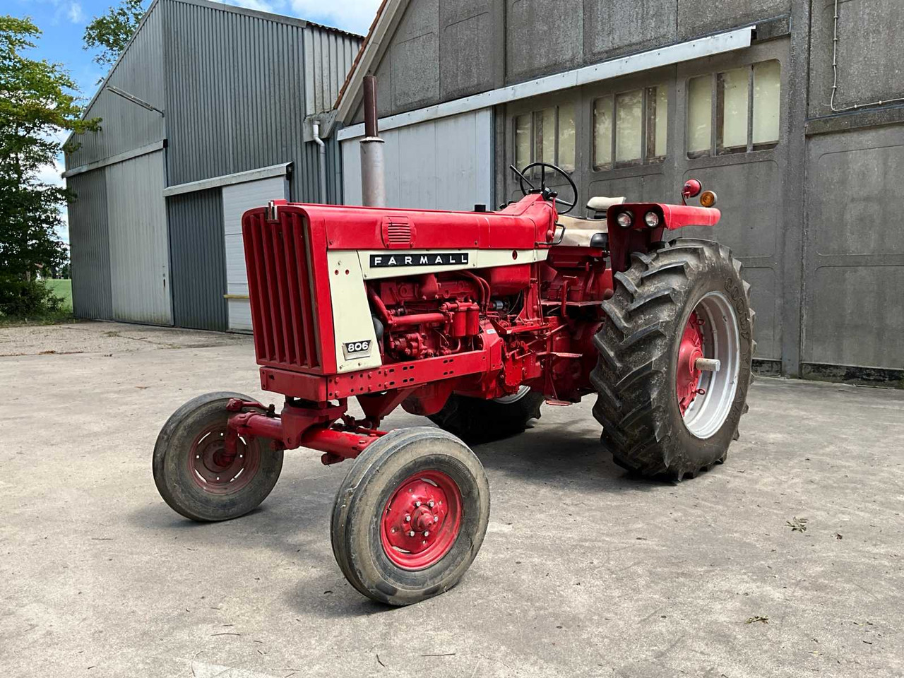 Mc cormick international F 806 D - Farm tractor: picture 1 Mc cormick international F 806 D - Farm tractor: picture 1