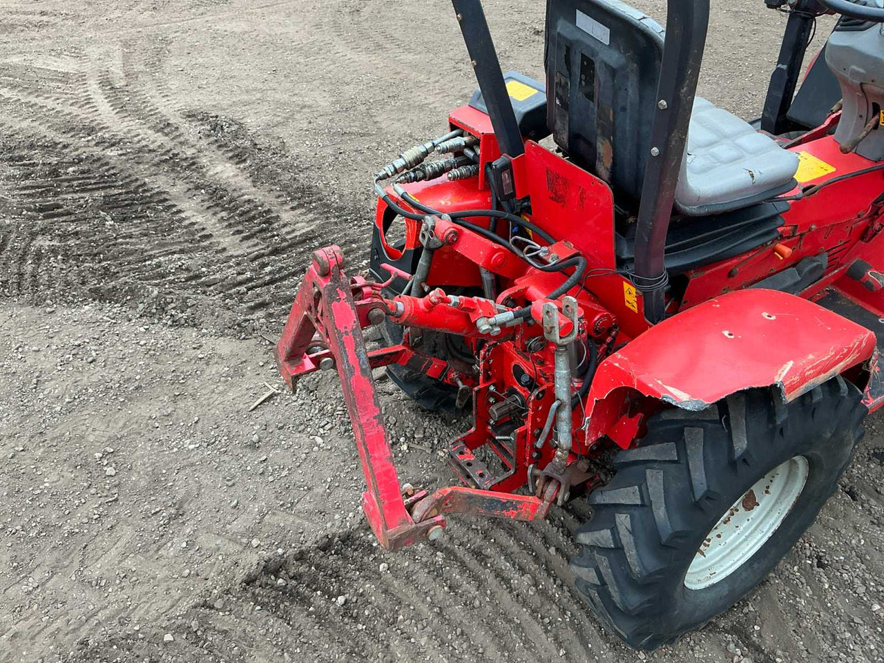 McCormick G30r - Compact tractor: picture 5 McCormick G30r - Compact tractor: picture 5