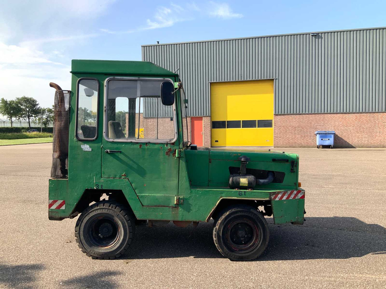 Mercedes - Municipal tractor: picture 5 Mercedes - Municipal tractor: picture 5