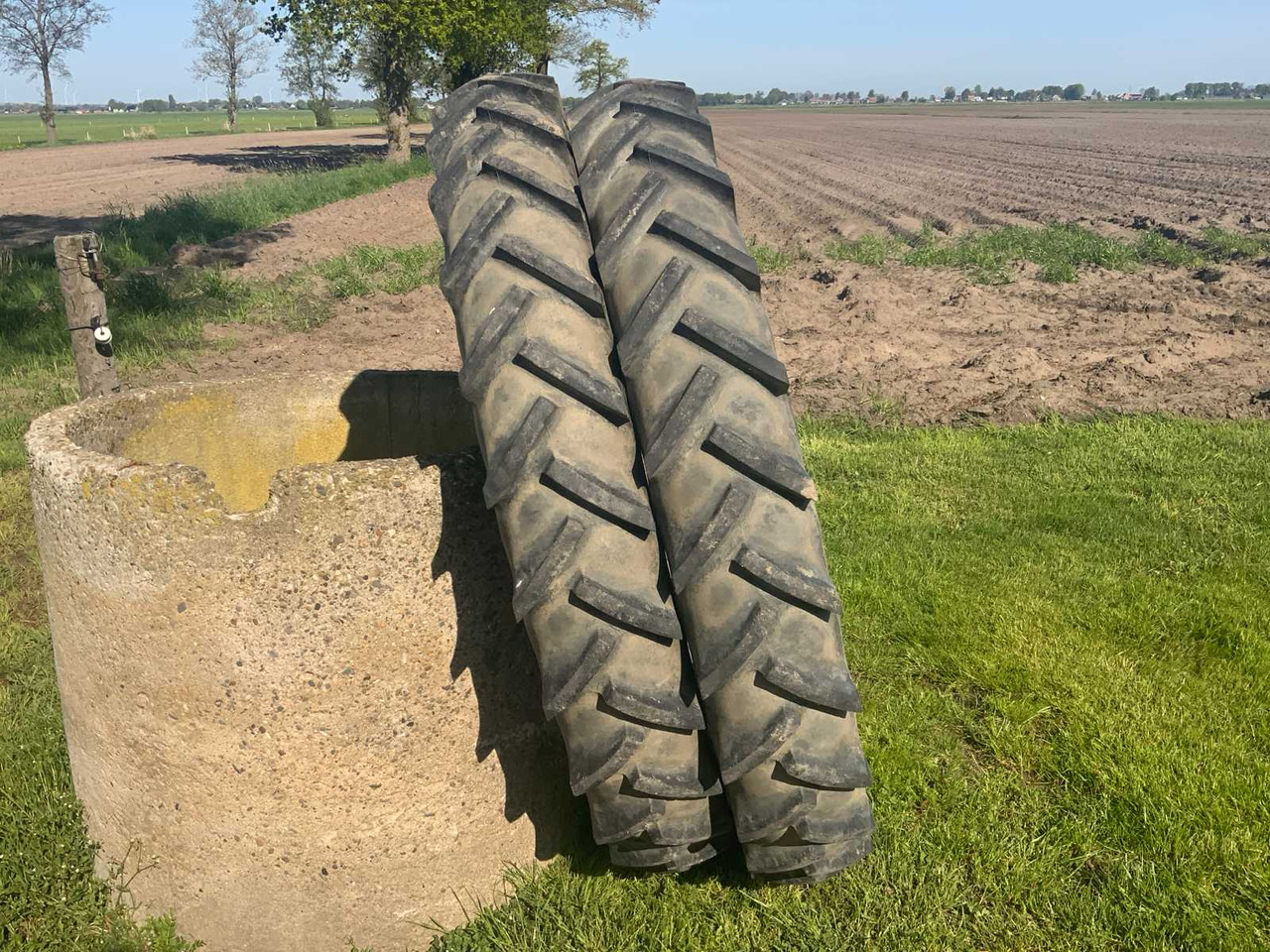 Michelin 9.5-48 bibagrip 3 - Wheels and tires for Farm tractor: picture 2 Michelin 9.5-48 bibagrip 3 - Wheels and tires for Farm tractor: picture 2