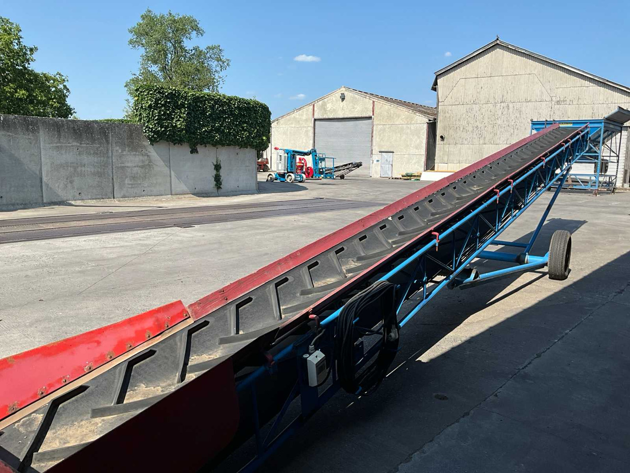 Mobile conveyor belt - toggle clamp - Belt conveyor: picture 4 Mobile conveyor belt - toggle clamp - Belt conveyor: picture 4