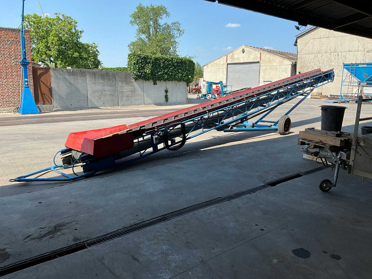 Mobile conveyor belt - toggle clamp - Belt conveyor: picture 1 Mobile conveyor belt - toggle clamp - Belt conveyor: picture 1