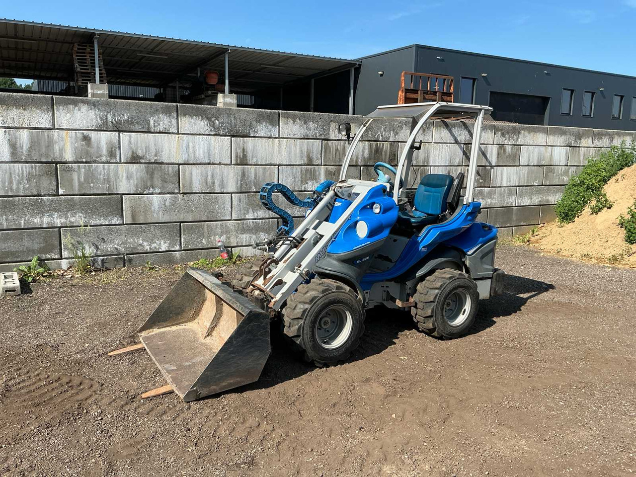 Multione SL835 - Wheel loader: picture 1 Multione SL835 - Wheel loader: picture 1