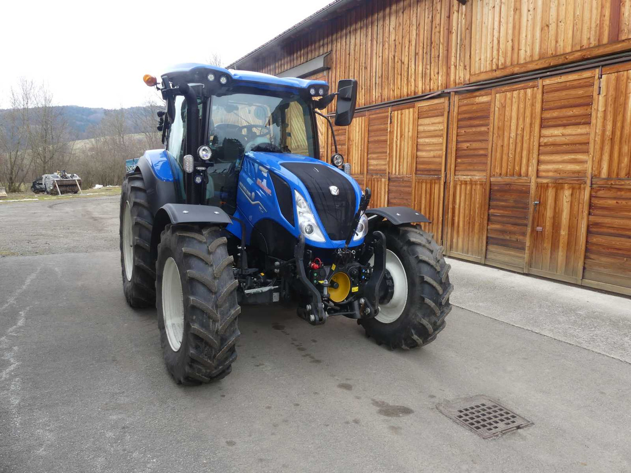 NEW HOLLAND T5.110 DC - Farm tractor: picture 4 NEW HOLLAND T5.110 DC - Farm tractor: picture 4