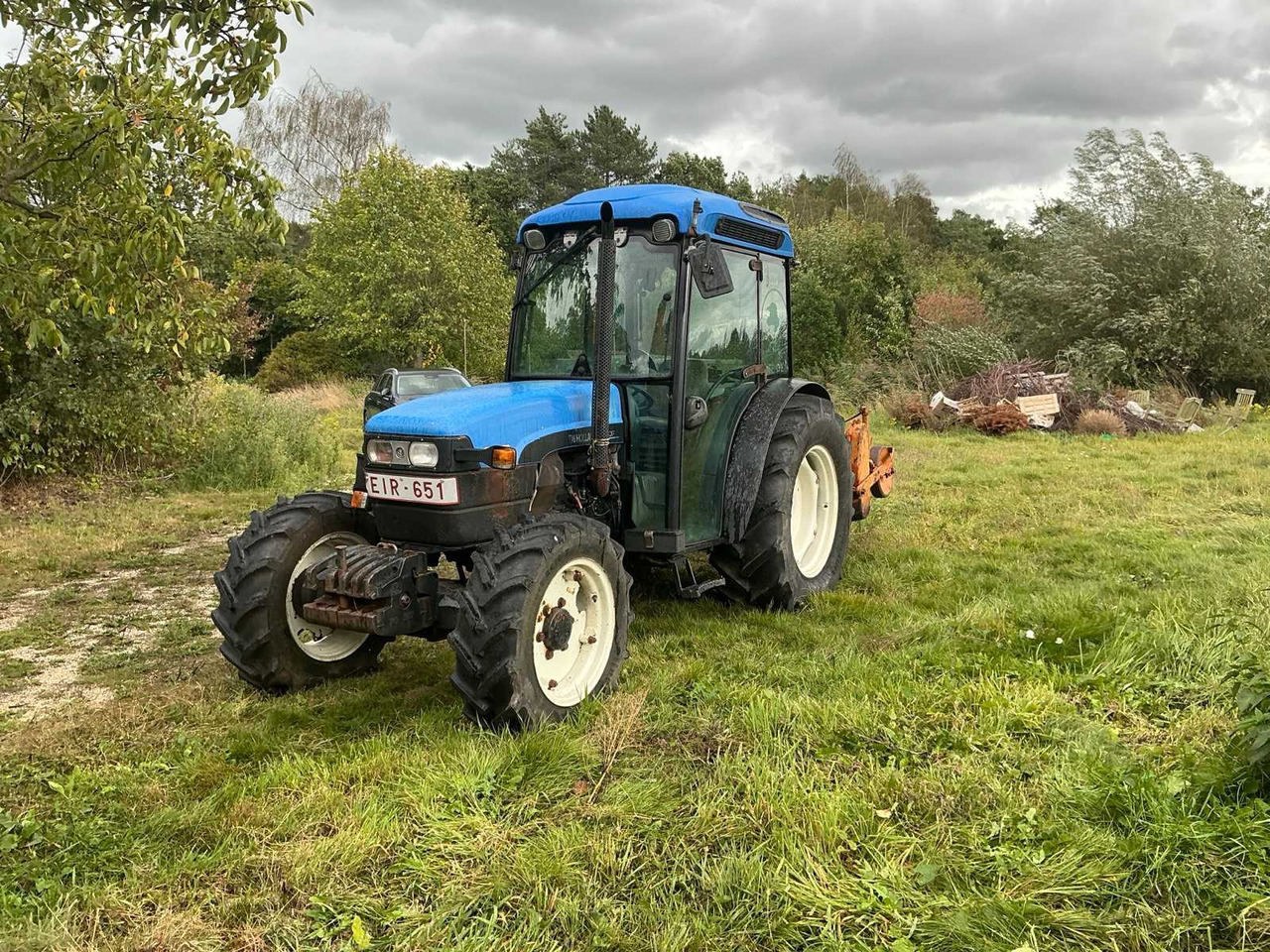 New Holland TN70F - Compact tractor: picture 1 New Holland TN70F - Compact tractor: picture 1