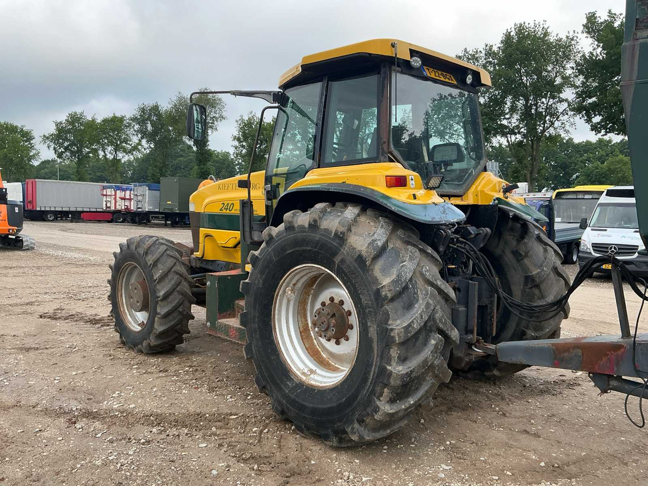 New holland 8970 - Farm tractor: picture 4 New holland 8970 - Farm tractor: picture 4